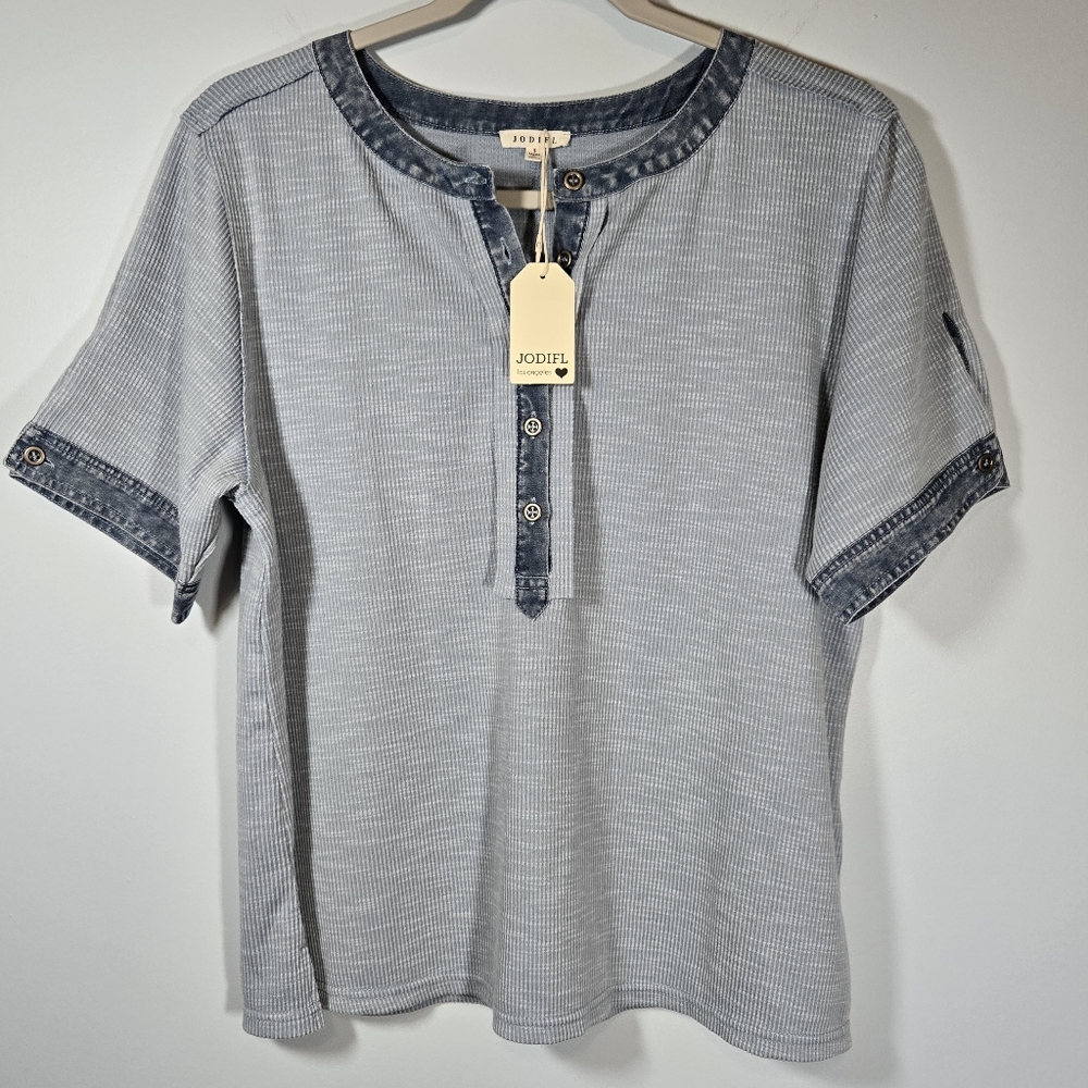 Jodifl Henley Short Sleeve‎ Top With Denim Trim NWT Women’s Size Small